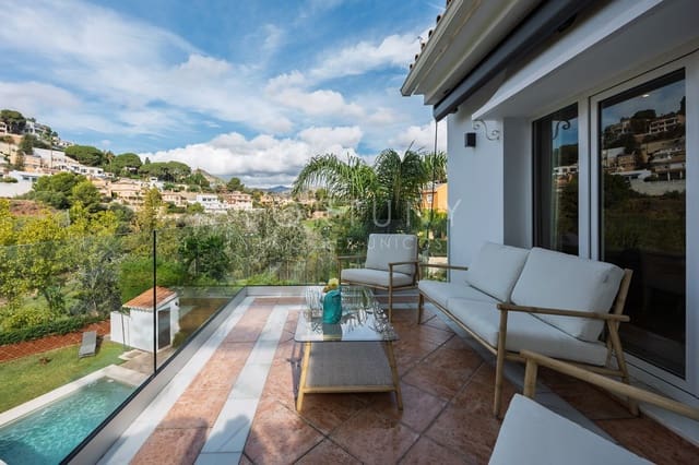 4 Zimmer Villa zu verkaufen in El Candado, Málaga Stadt mit Pool Garage - 1.650.000 € (Ref: 9709508)