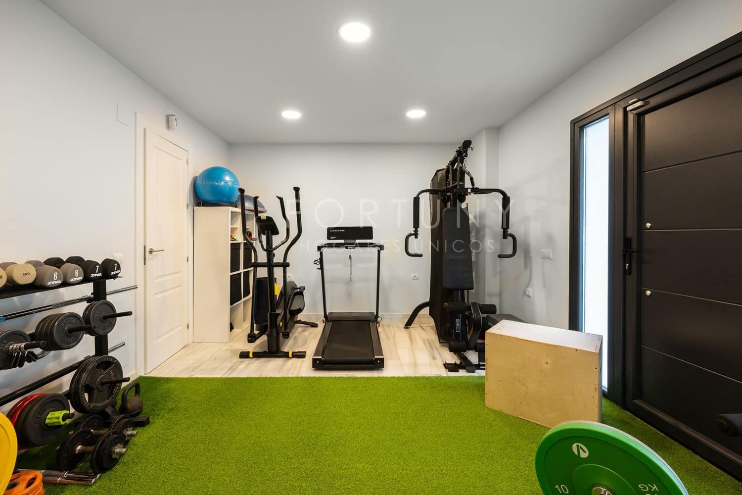 4 Zimmer Villa zu verkaufen in Malaga Stadt mit Pool Garage - 1.650.000 € (Ref: 9709508)