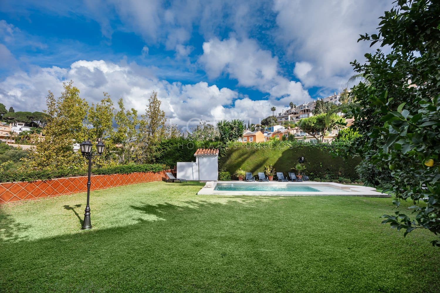 4 Zimmer Villa zu verkaufen in Malaga Stadt mit Pool Garage - 1.650.000 € (Ref: 9709508)