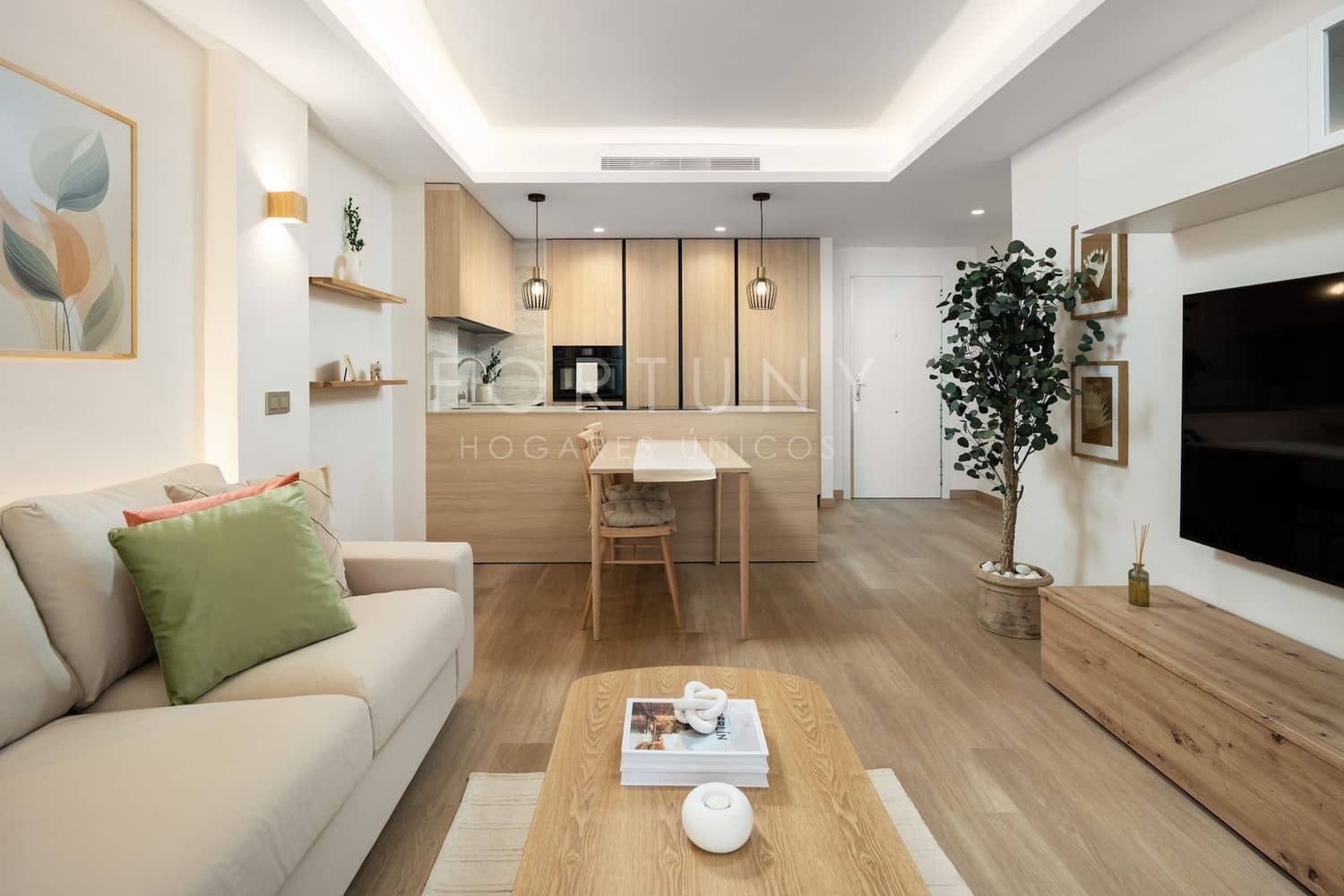 1 bedroom Apartment for rent in Puerto Banus with pool garage - € 1,900 (Ref: 9714325)