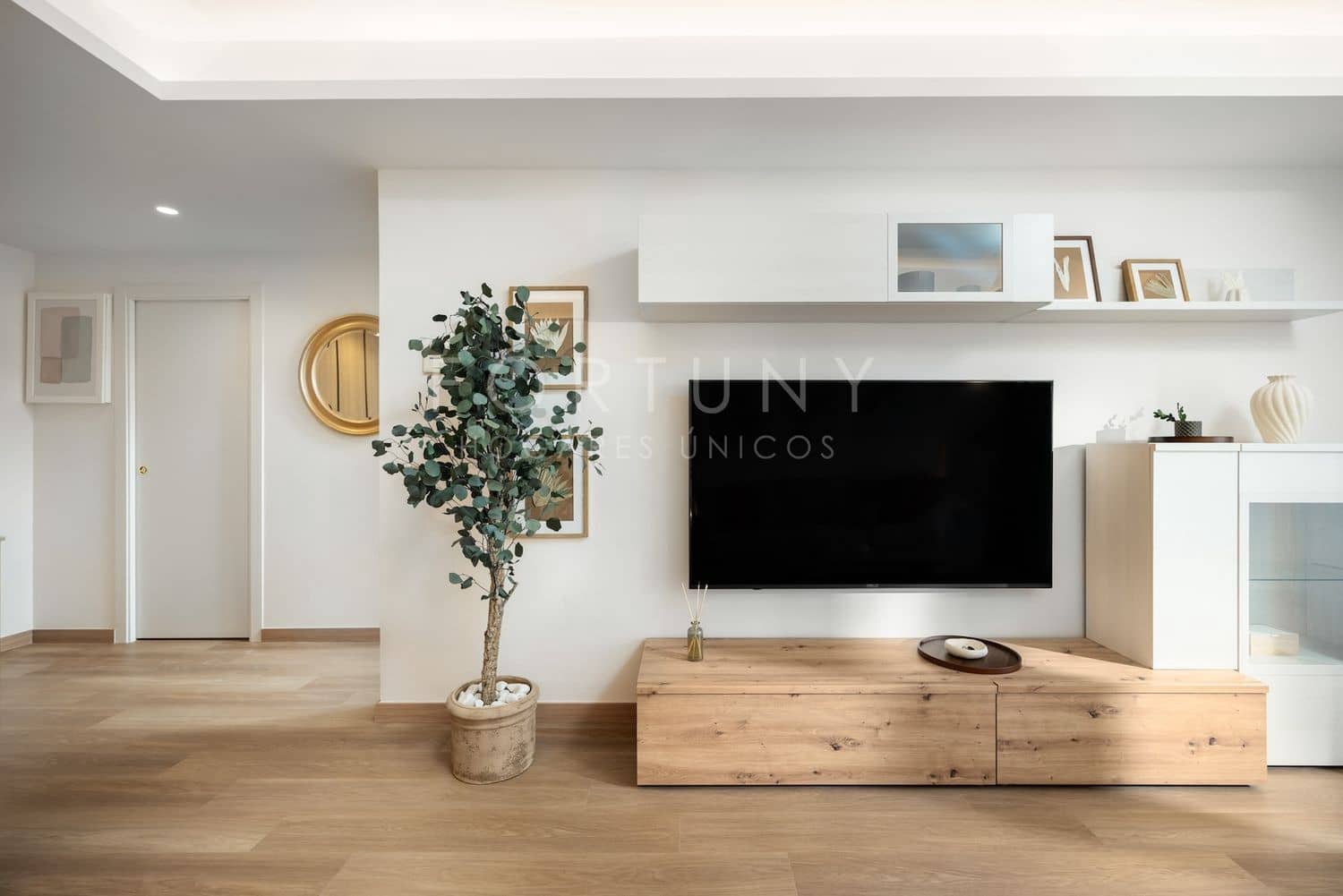 1 bedroom Apartment for rent in Puerto Banus with pool garage - € 1,900 (Ref: 9714325)