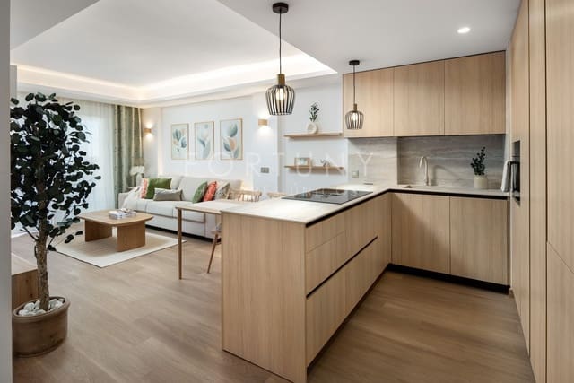 1 quarto Apartamento para arrendar em Puerto Banus, Marbella com piscina garagem - 1 900 € (Ref: 9714325)