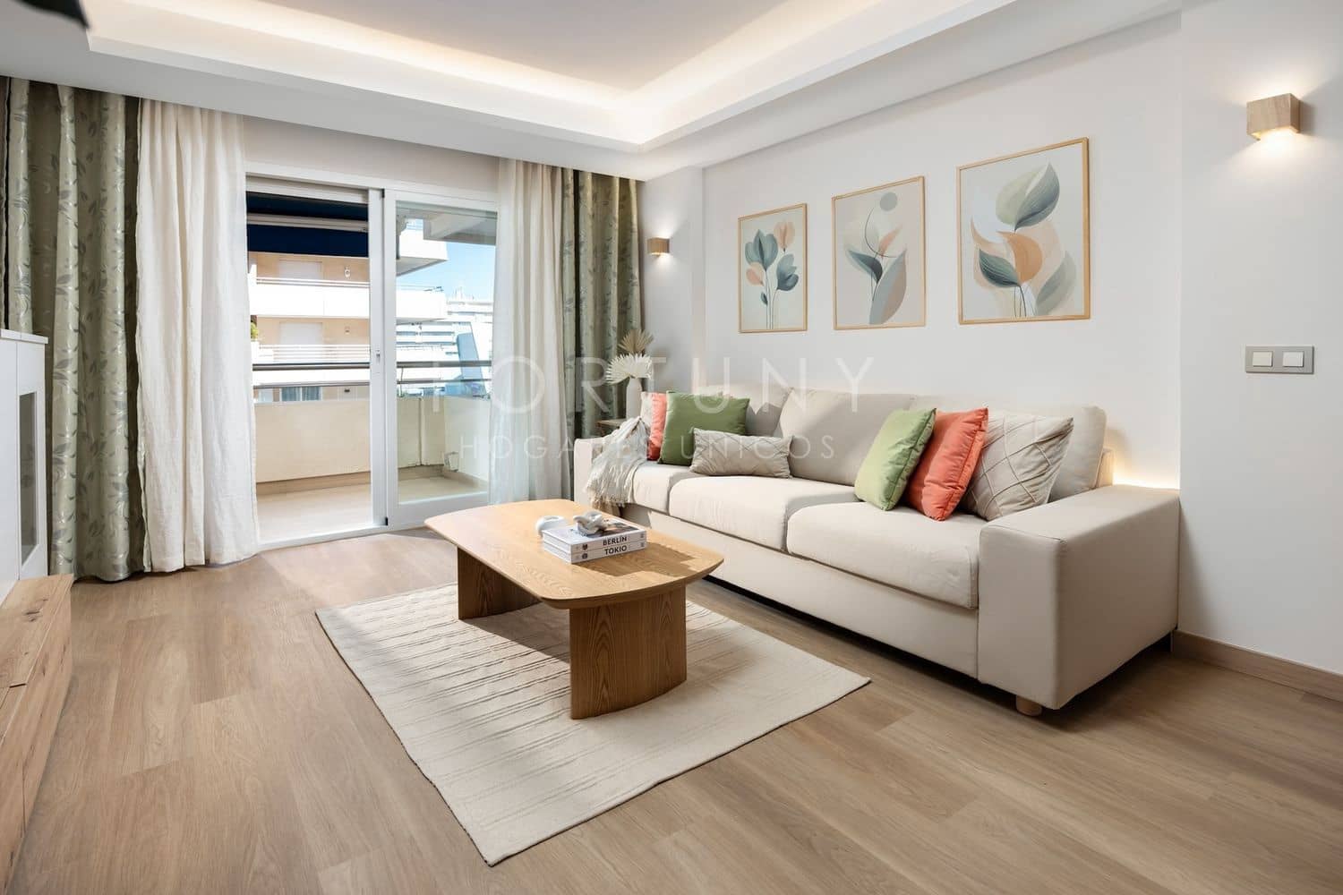 1 bedroom Apartment for rent in Puerto Banus with pool garage - € 1,900 (Ref: 9714325)