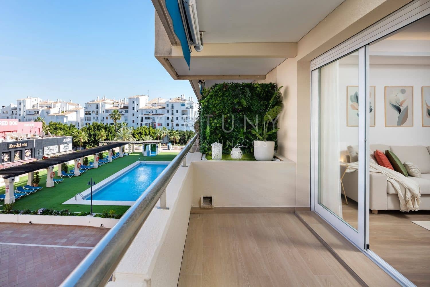1 bedroom Apartment for rent in Puerto Banus with pool garage - € 1,900 (Ref: 9714325)