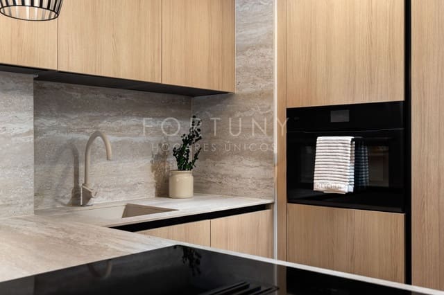 1 quarto Apartamento para arrendar em Puerto Banus, Marbella com piscina garagem - 1 900 € (Ref: 9714325)