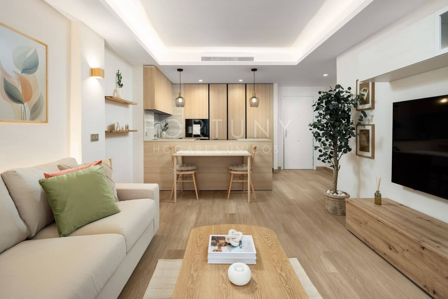 1 bedroom Apartment for rent in Puerto Banus with pool garage - € 1,900 (Ref: 9714325)