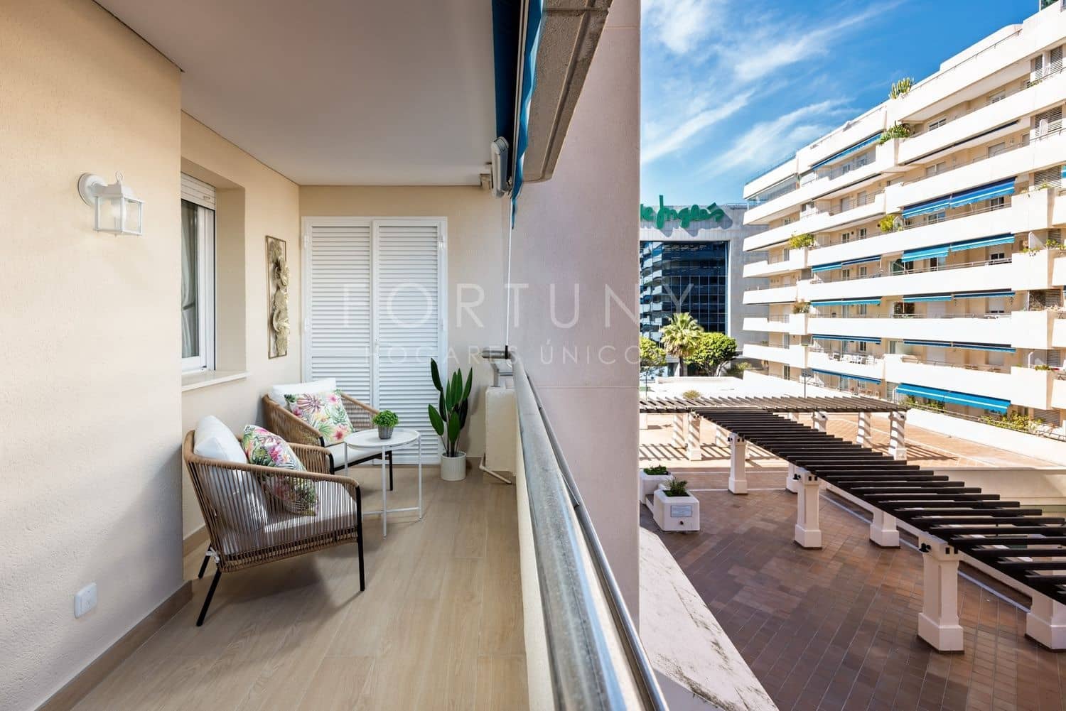 1 bedroom Apartment for rent in Puerto Banus with pool garage - € 1,900 (Ref: 9714325)