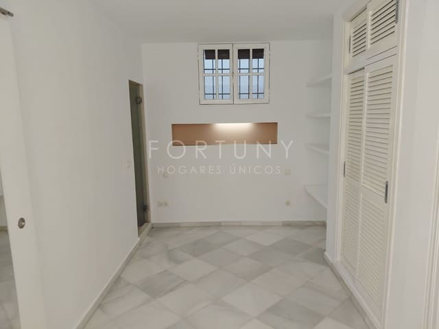 1 soverom Leilighet til salgs i Cerrado de Calderon, Málaga by med svømmebasseng garasje - € 335 000 (Ref: 9714327)