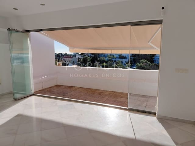 1 soverom Leilighet til salgs i Cerrado de Calderon, Málaga by med svømmebasseng garasje - € 335 000 (Ref: 9714327)