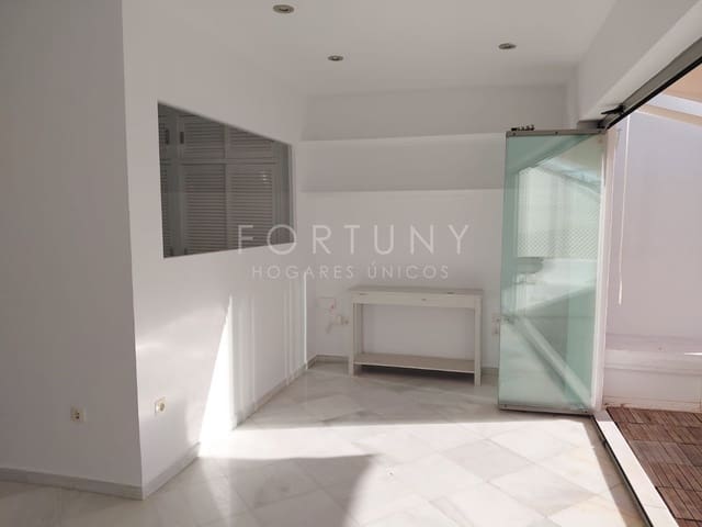 1 soverom Leilighet til salgs i Cerrado de Calderon, Málaga by med svømmebasseng garasje - € 335 000 (Ref: 9714327)