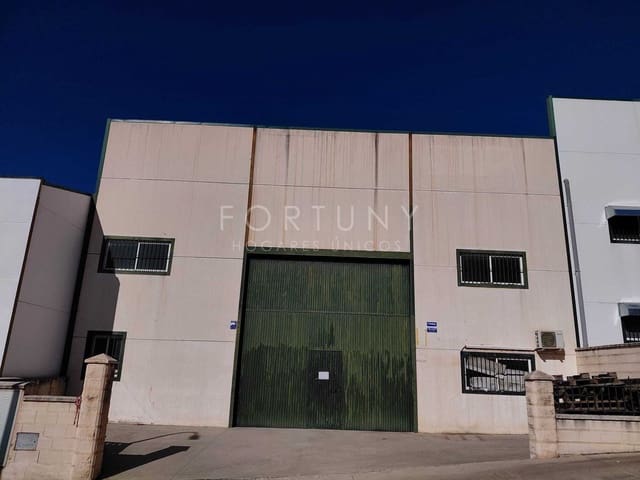 Komercyjne do wynajęcia w Colmenar - 2 700 € (Ref: 9777520)