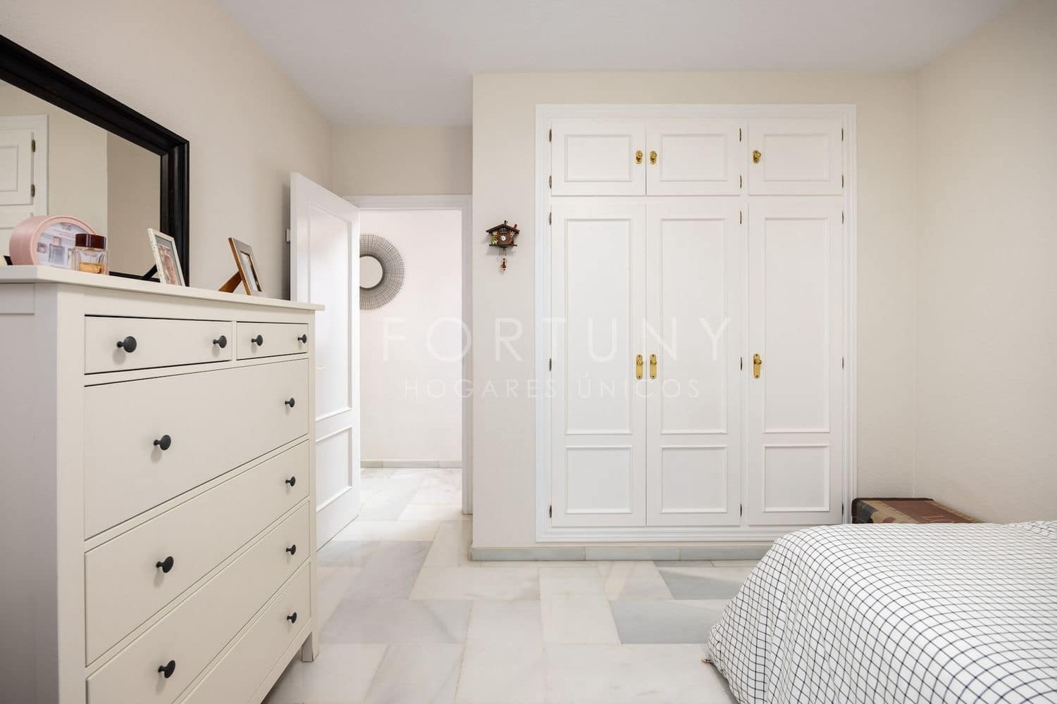 5 soverom Leilighet til salgs i Malaga by med svømmebasseng garasje - € 1 200 000 (Ref: 9790056)