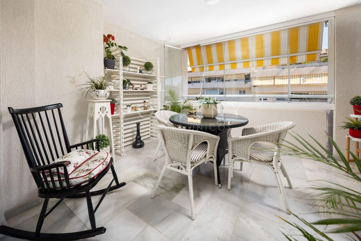 5 soverom Leilighet til salgs i Malaga by med svømmebasseng garasje - € 1 200 000 (Ref: 9790056)