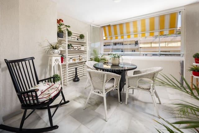 5 soverom Leilighet til salgs i Los Pinos, Málaga by med svømmebasseng garasje - € 1 200 000 (Ref: 9790056)