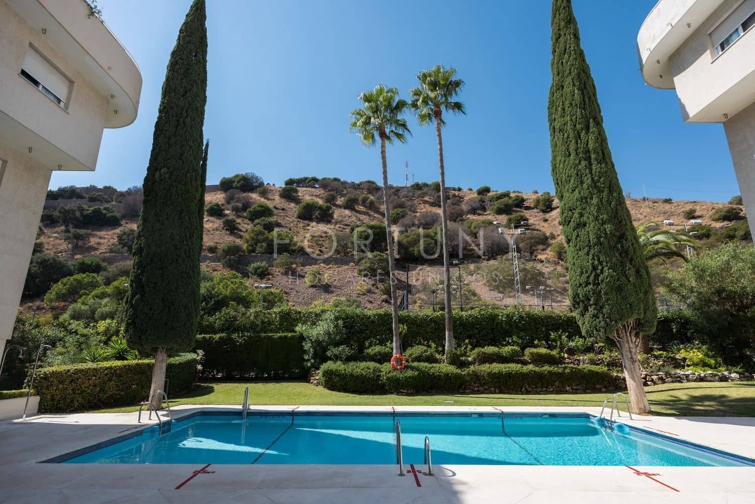 5 soverom Leilighet til salgs i Malaga by med svømmebasseng garasje - € 1 200 000 (Ref: 9790056)