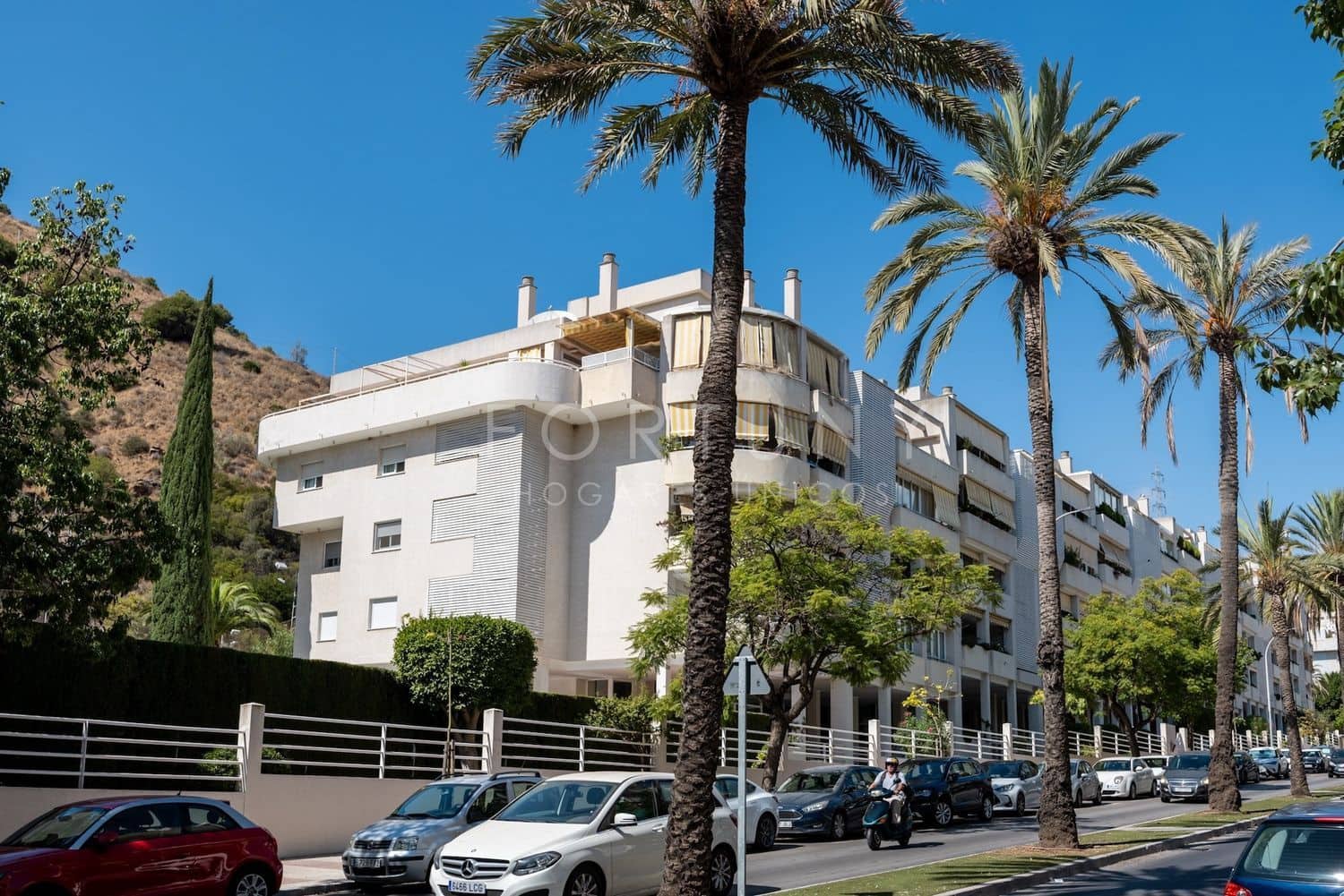 5 soverom Leilighet til salgs i Malaga by med svømmebasseng garasje - € 1 200 000 (Ref: 9790056)