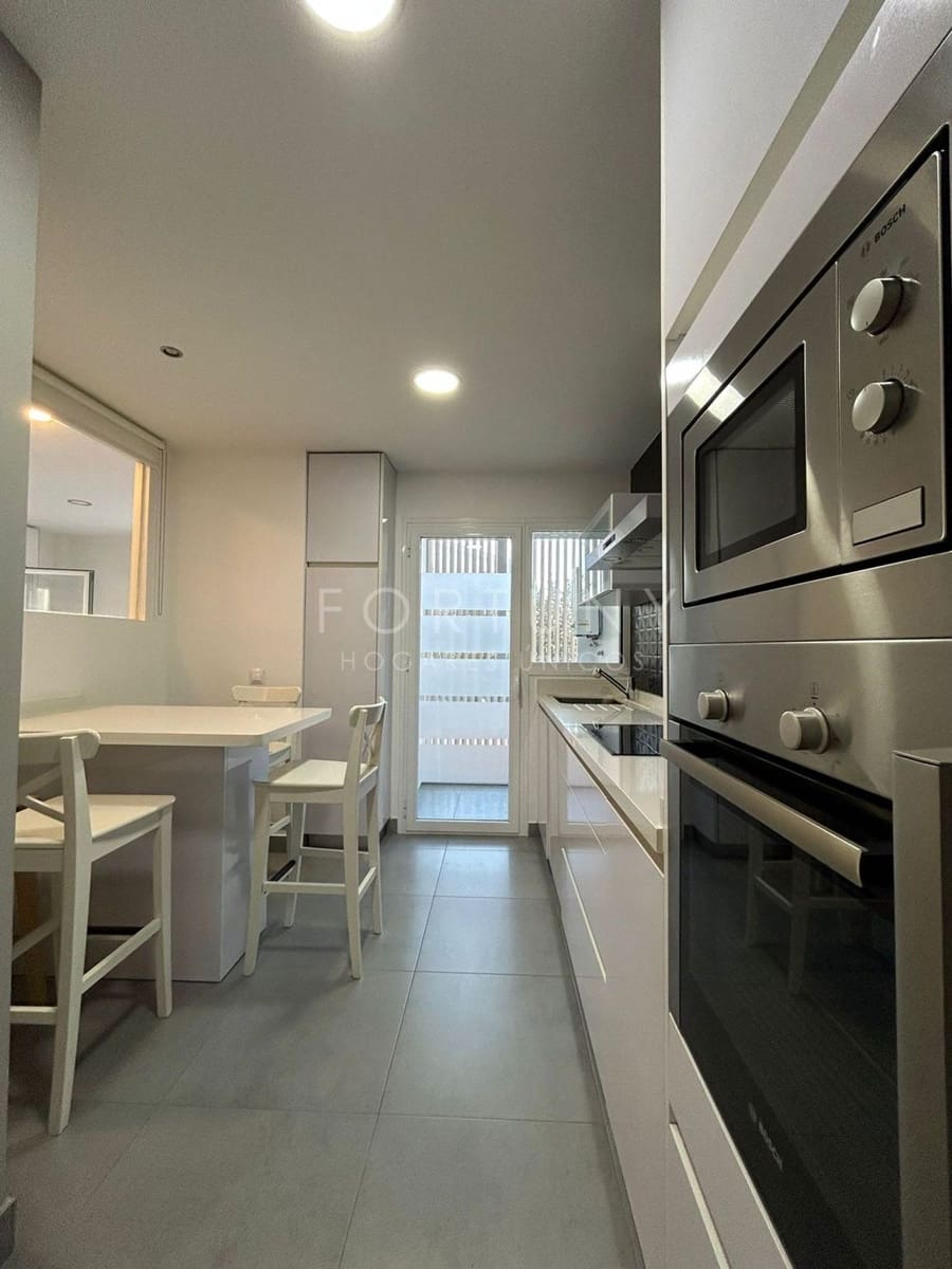 3 sovrum Lägenhet till salu i Malaga stad med pool garage - 645 000 € (Ref: 9810903)