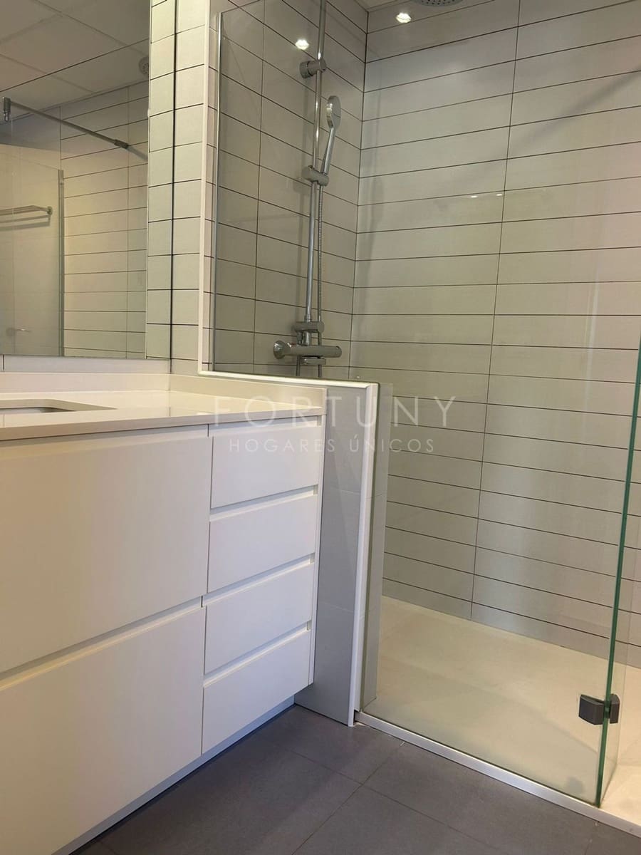 3 sovrum Lägenhet till salu i Malaga stad med pool garage - 645 000 € (Ref: 9810903)