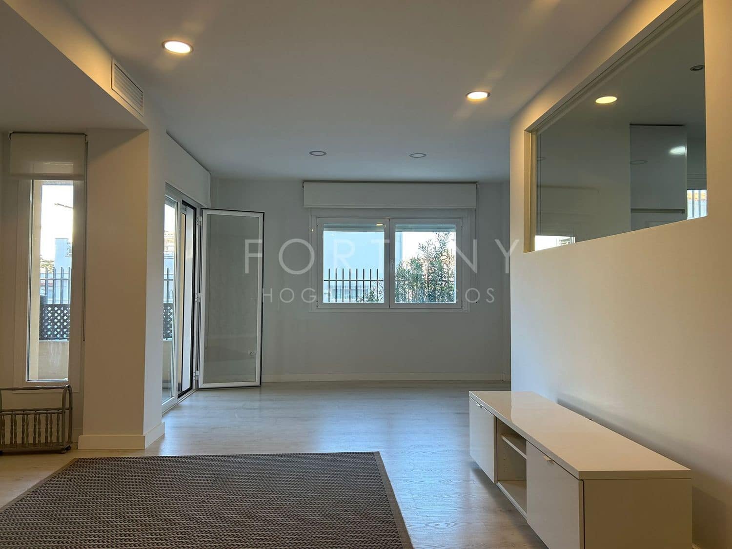 3 sovrum Lägenhet till salu i Malaga stad med pool garage - 645 000 € (Ref: 9810903)