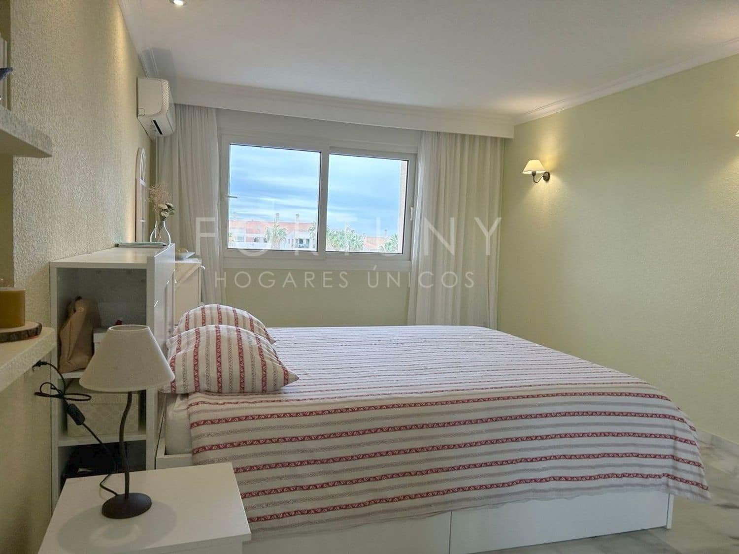 1 Zimmer Apartment zu vermieten in Torrequebrada mit Pool Garage - 1.200 € (Ref: 9848985)