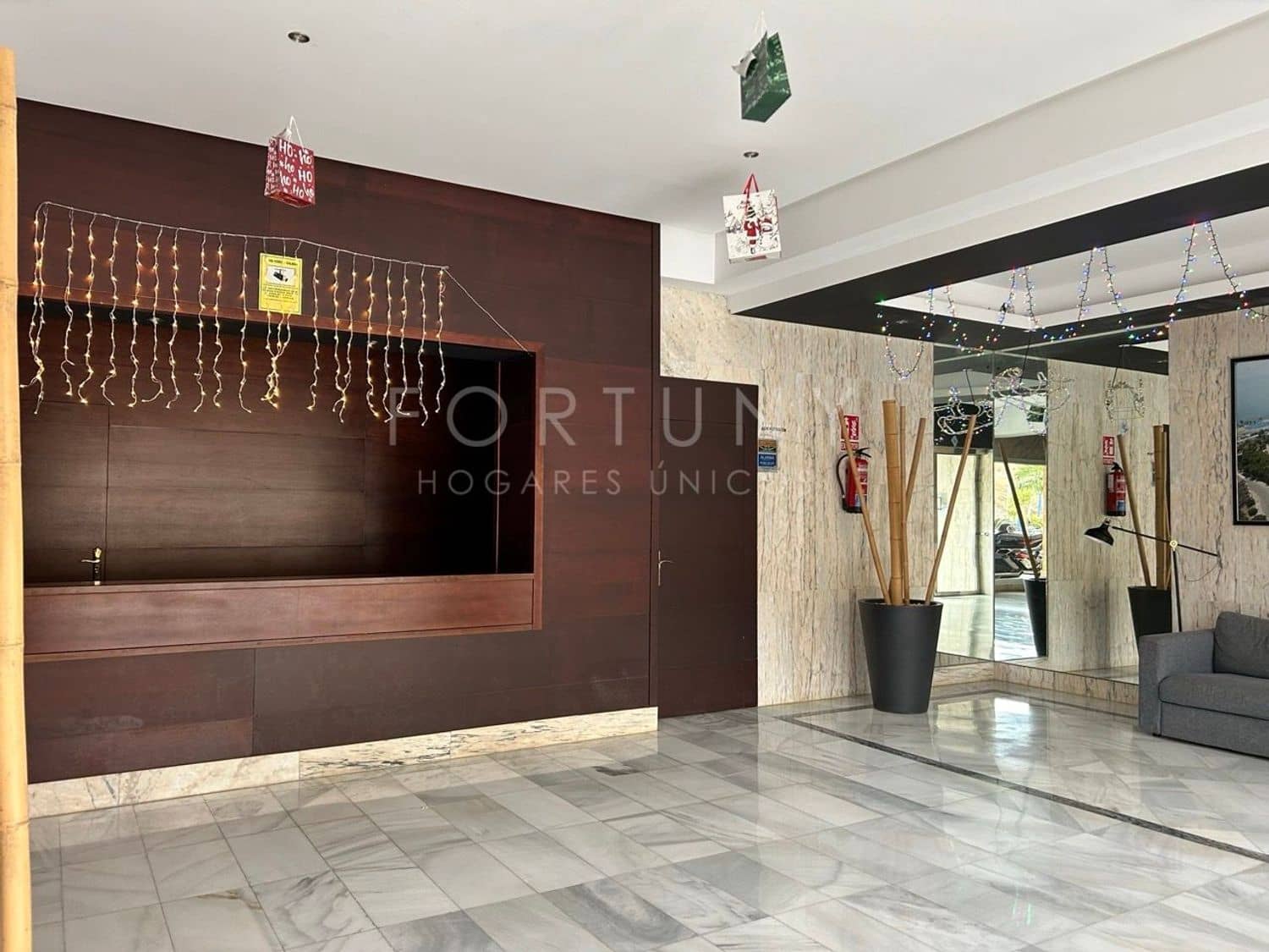 1 Zimmer Apartment zu vermieten in Torrequebrada mit Pool Garage - 1.200 € (Ref: 9848985)