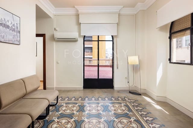 7 bedroom Apartment for sale in Ensanche Centro, Málaga city with garage - € 1,300,000 (Ref: 9880551)