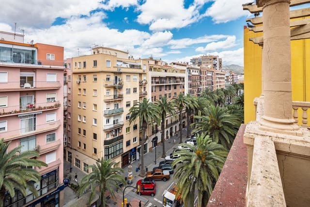 7 bedroom Apartment for sale in Ensanche Centro, Málaga city with garage - € 1,300,000 (Ref: 9880551)