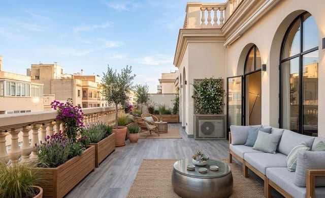 7 sovrum Lägenhet till salu i Ensanche Centro, Málaga stad med garage - 1 300 000 € (Ref: 9880551)