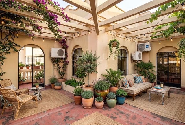 7 sovrum Lägenhet till salu i Ensanche Centro, Málaga stad med garage - 1 300 000 € (Ref: 9880551)