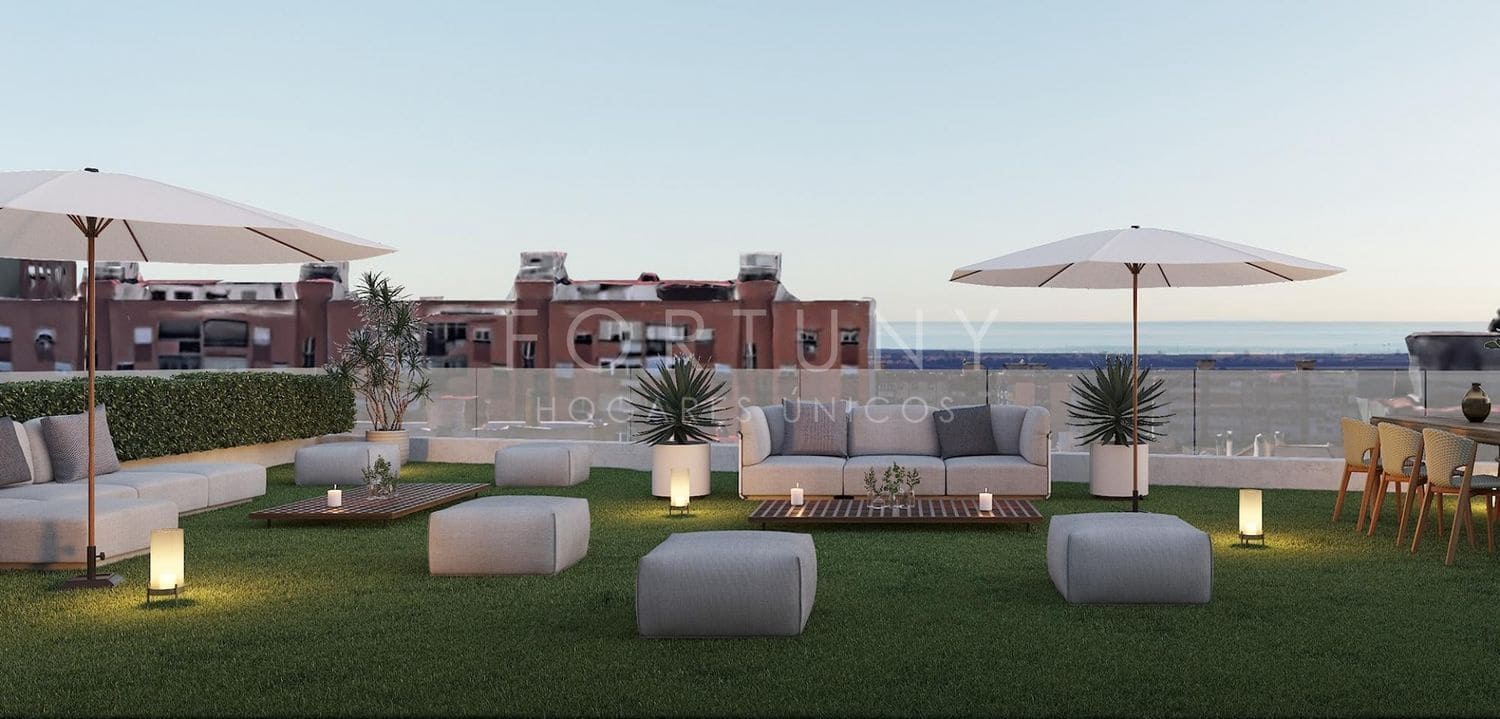 3 bedroom Apartment for sale in Malaga city with pool garage - € 831,120 (Ref: 9912473)