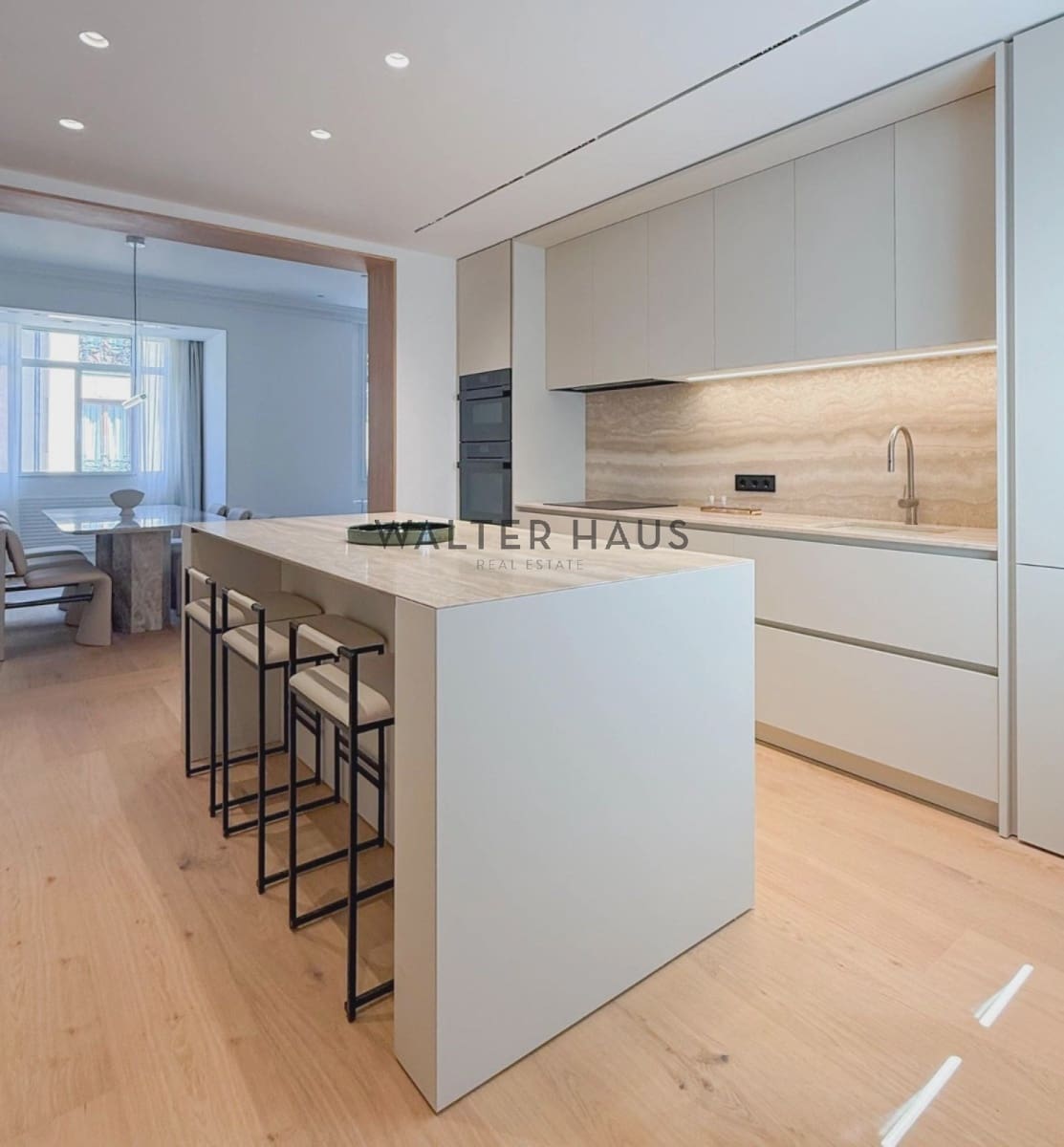 3 bedroom Flat for sale in Madrid city - € 2,980,000 (Ref: 10007769)