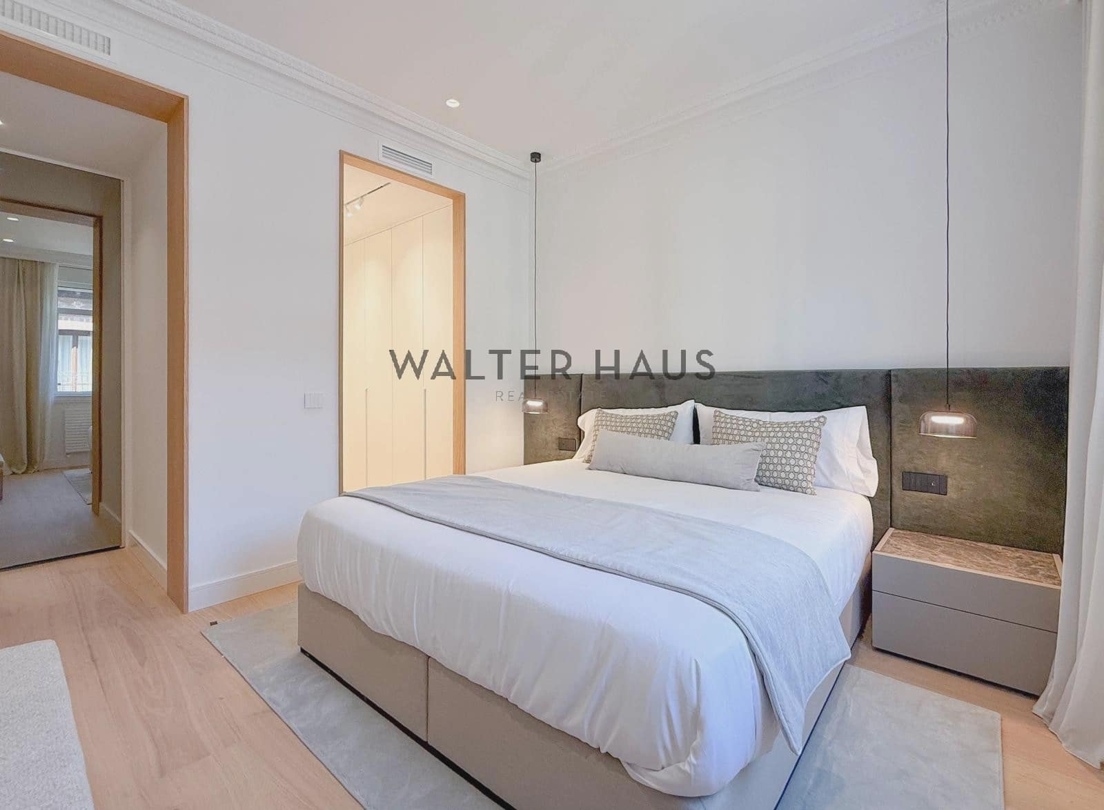 3 bedroom Flat for sale in Madrid city - € 2,980,000 (Ref: 10007769)