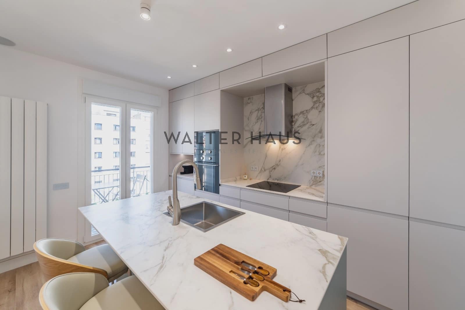 2 bedroom Flat for sale in Madrid city - € 1,350,000 (Ref: 10029612)