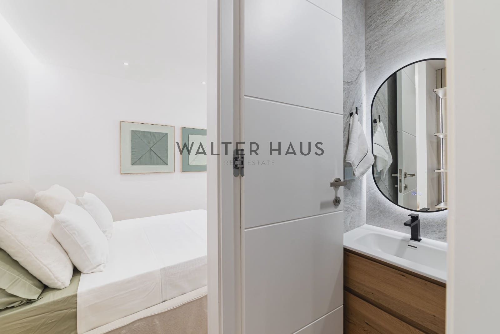 2 bedroom Flat for sale in Madrid city - € 1,350,000 (Ref: 10029612)