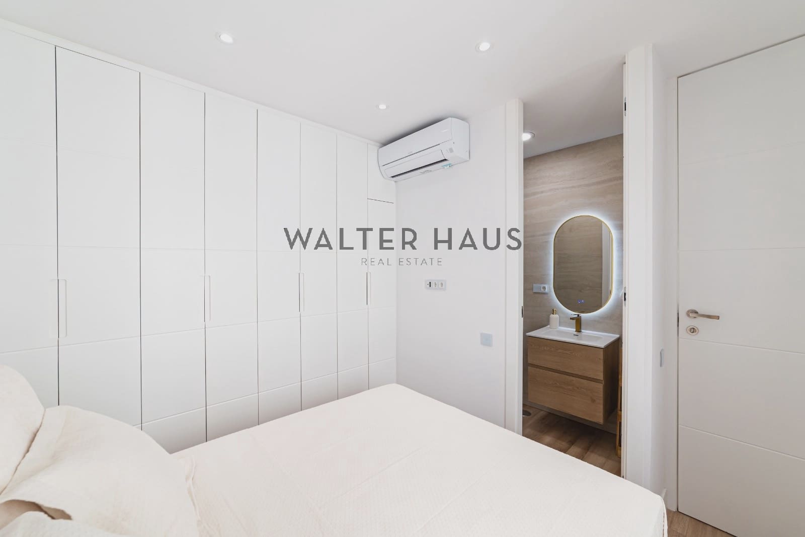 2 bedroom Flat for sale in Madrid city - € 1,350,000 (Ref: 10029612)