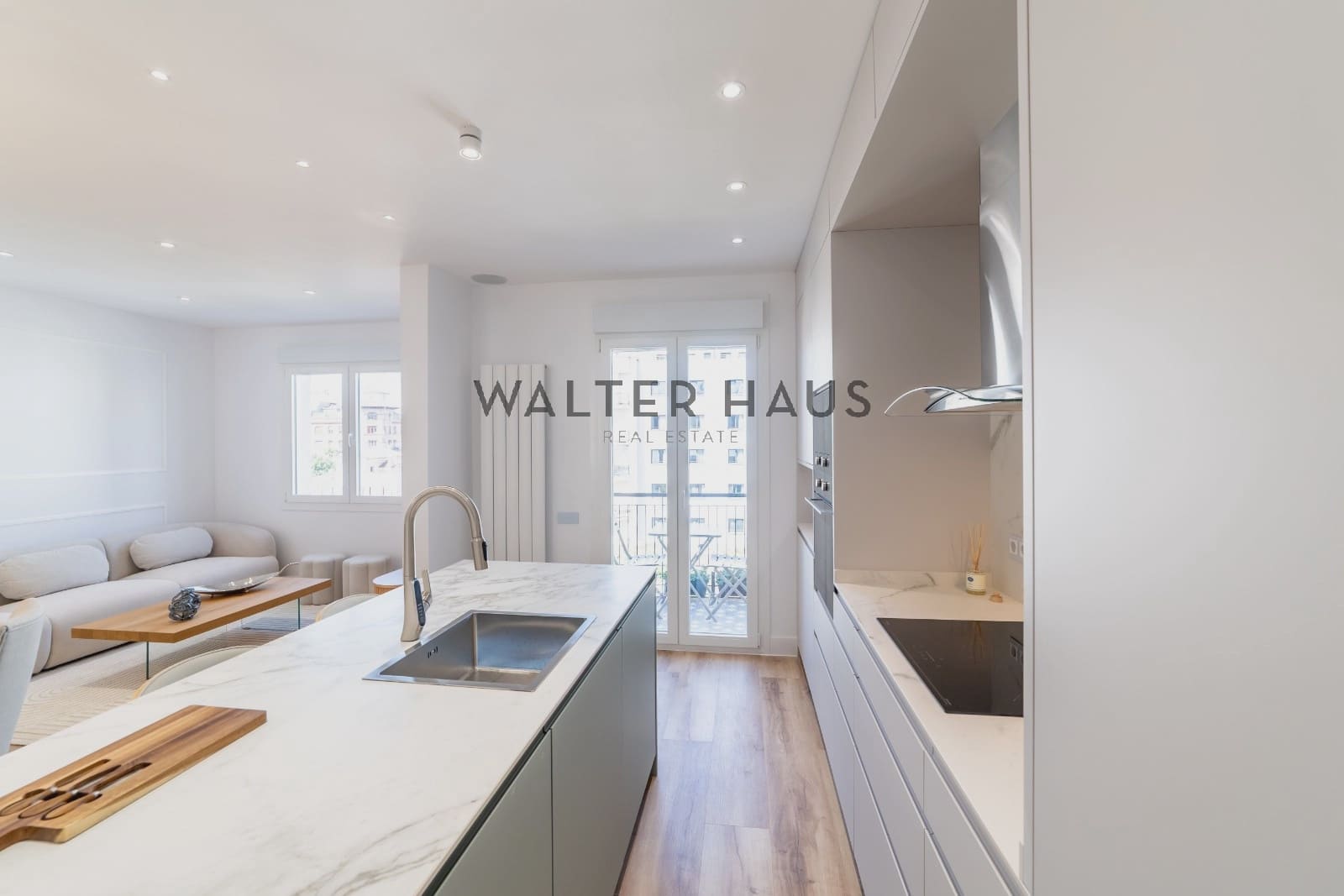 2 bedroom Flat for sale in Madrid city - € 1,350,000 (Ref: 10029612)