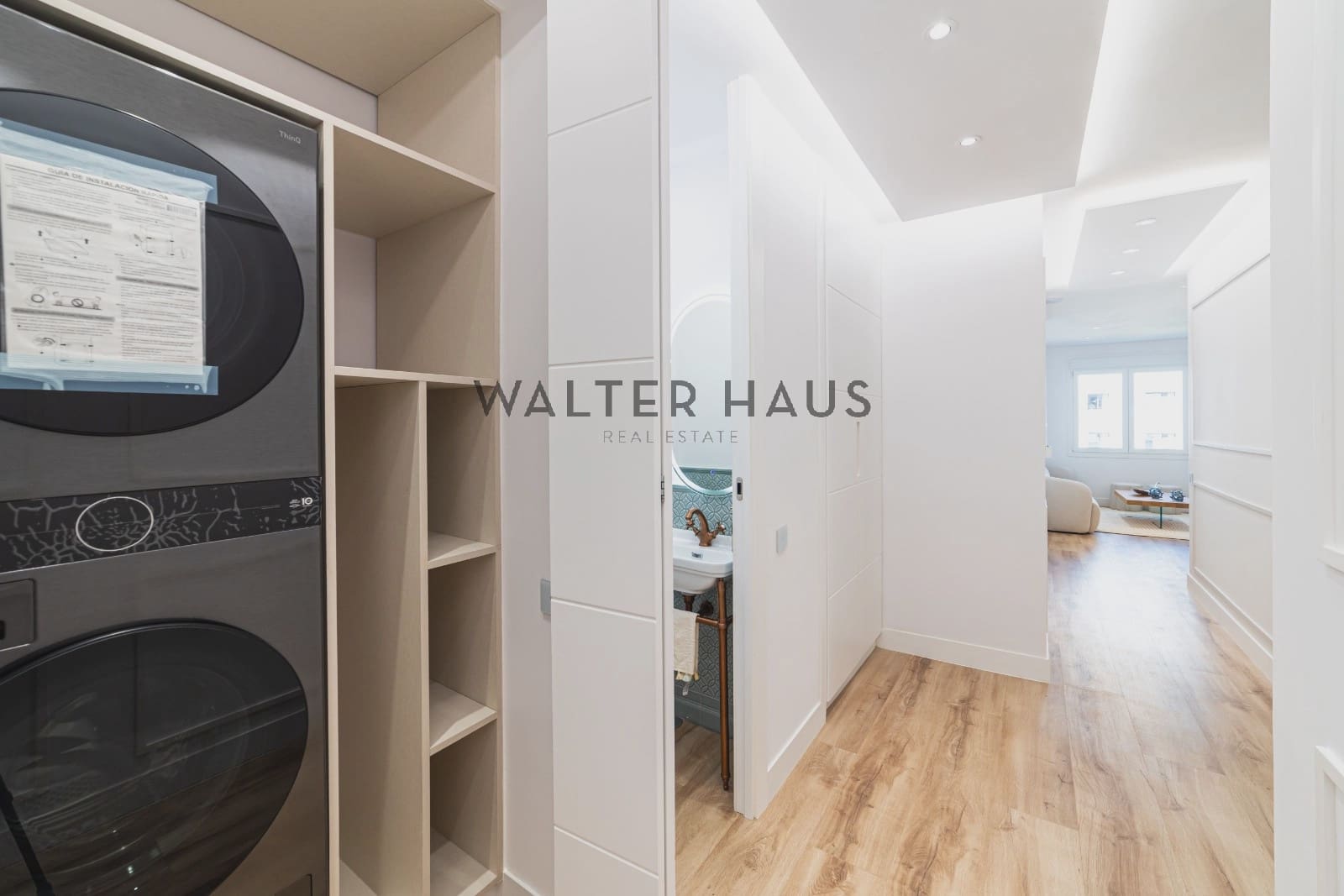 2 bedroom Flat for sale in Madrid city - € 1,350,000 (Ref: 10029612)