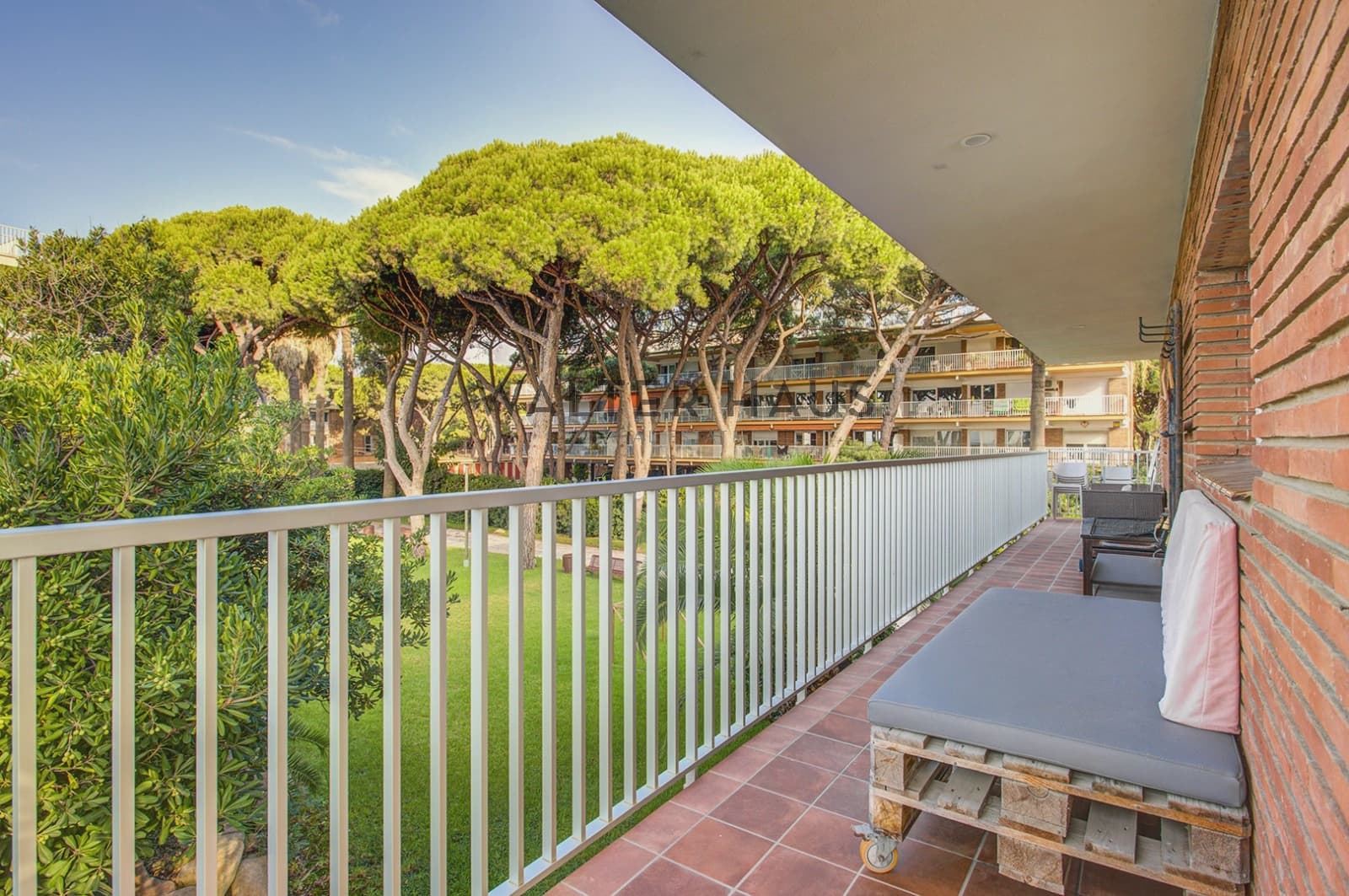 2 makuuhuone Asunto myytävänä paikassa Gava - 850 000 € (Ref: 10034535)