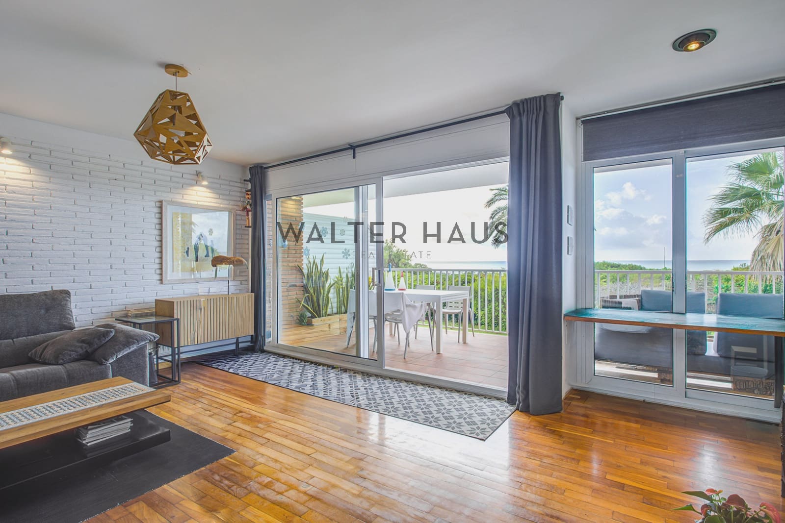 2 makuuhuone Asunto myytävänä paikassa Gava - 850 000 € (Ref: 10034535)