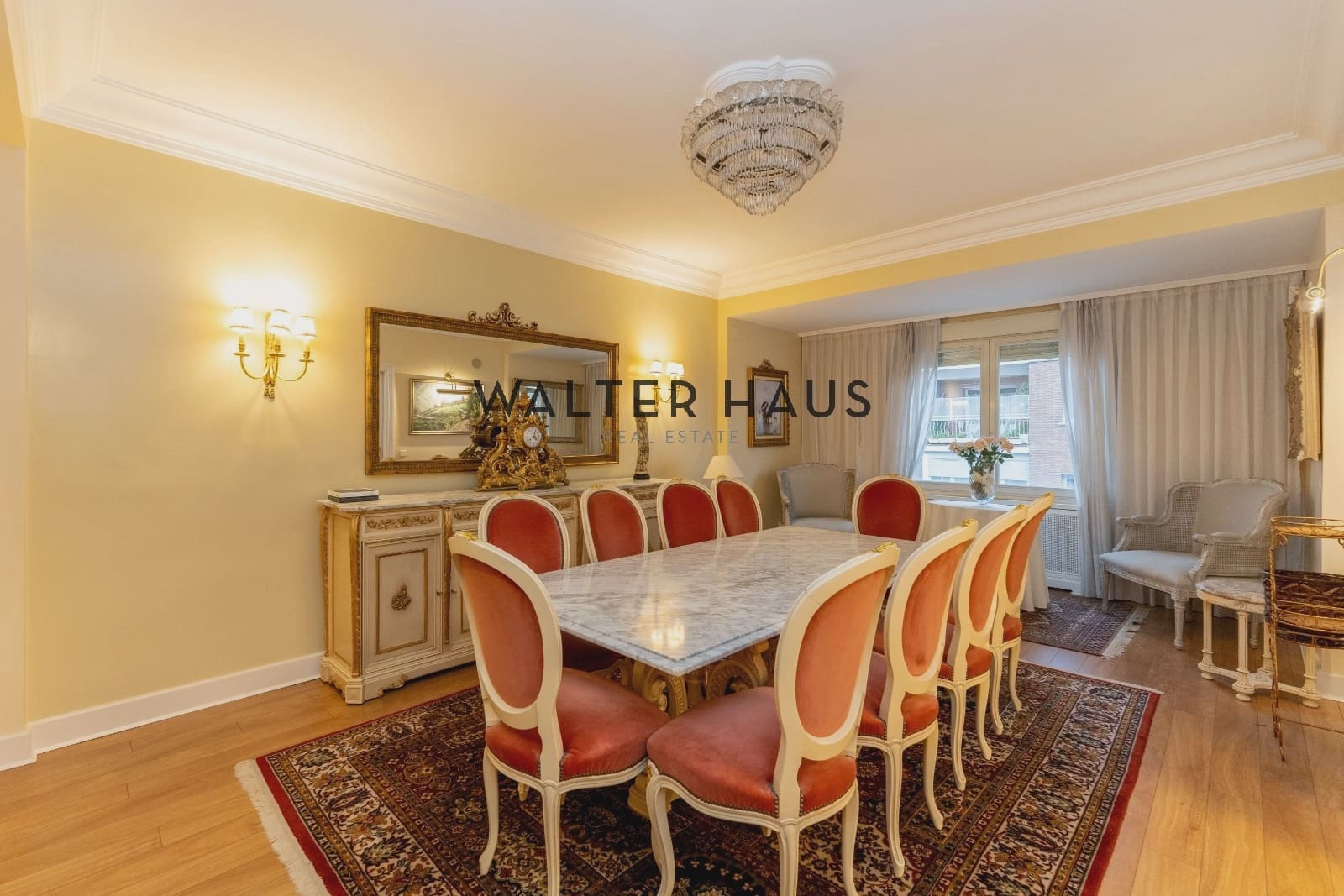 5 slaapkamer Flat te koop in Madrid stad - € 2.350.000 (Ref: 10035651)
