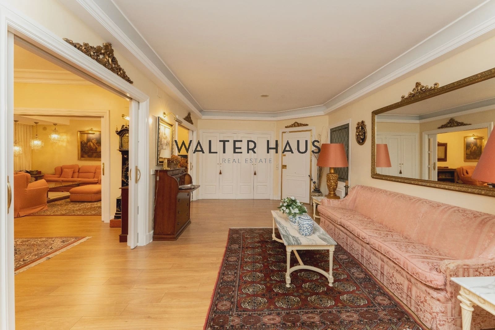 5 slaapkamer Flat te koop in Madrid stad - € 2.350.000 (Ref: 10035651)