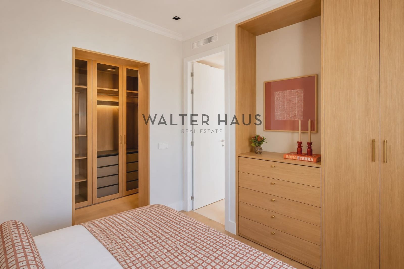 3 slaapkamer Flat te koop in Madrid stad - € 2.600.000 (Ref: 10045495)