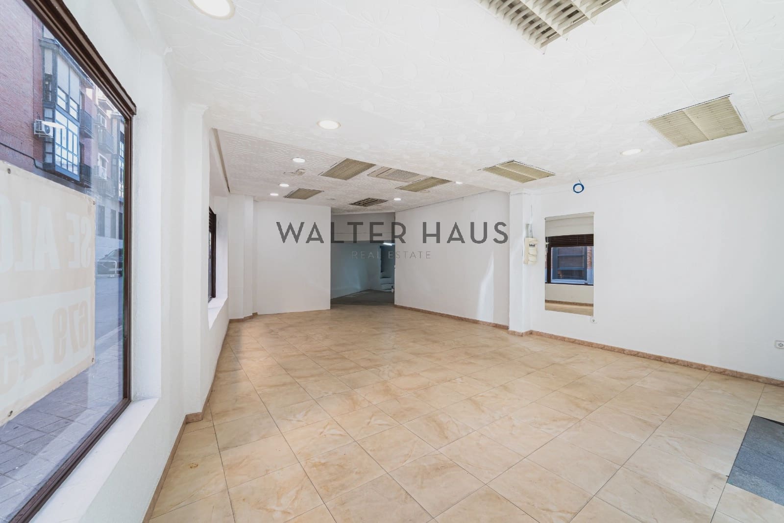 Local Comercial de 2 habitaciones en Madrid ciudad en venta - 585.000 € (Ref: 10046227)