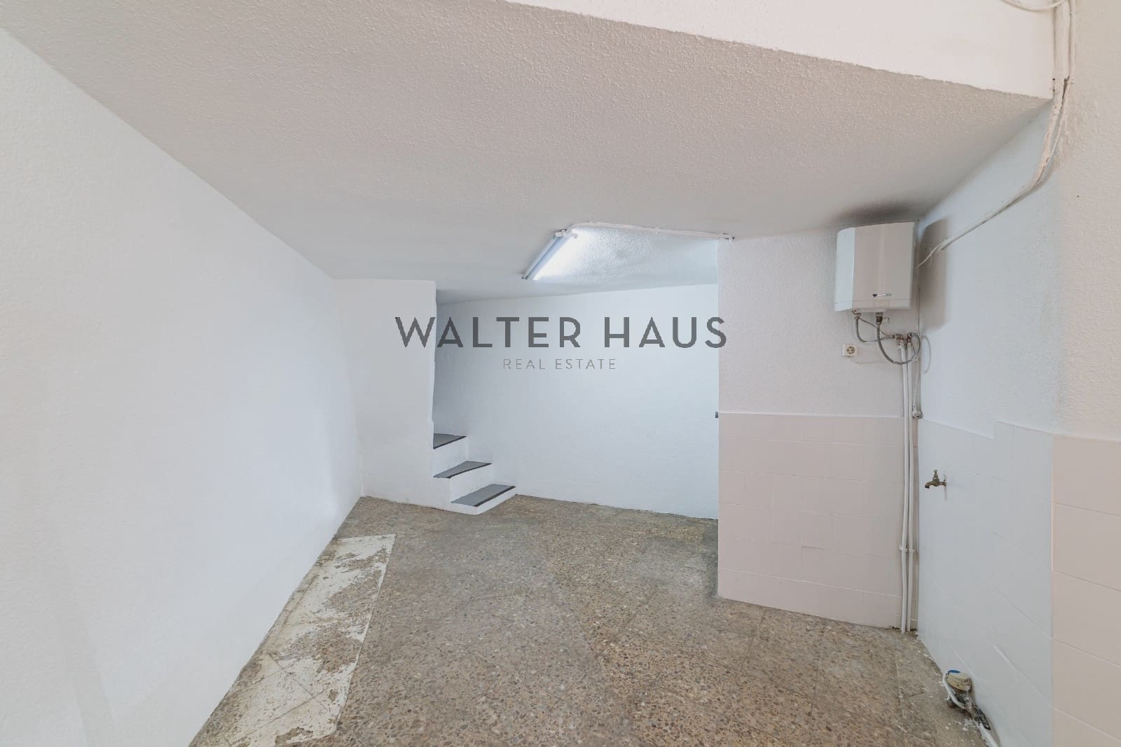 Local Comercial de 2 habitaciones en Madrid ciudad en venta - 585.000 € (Ref: 10046227)