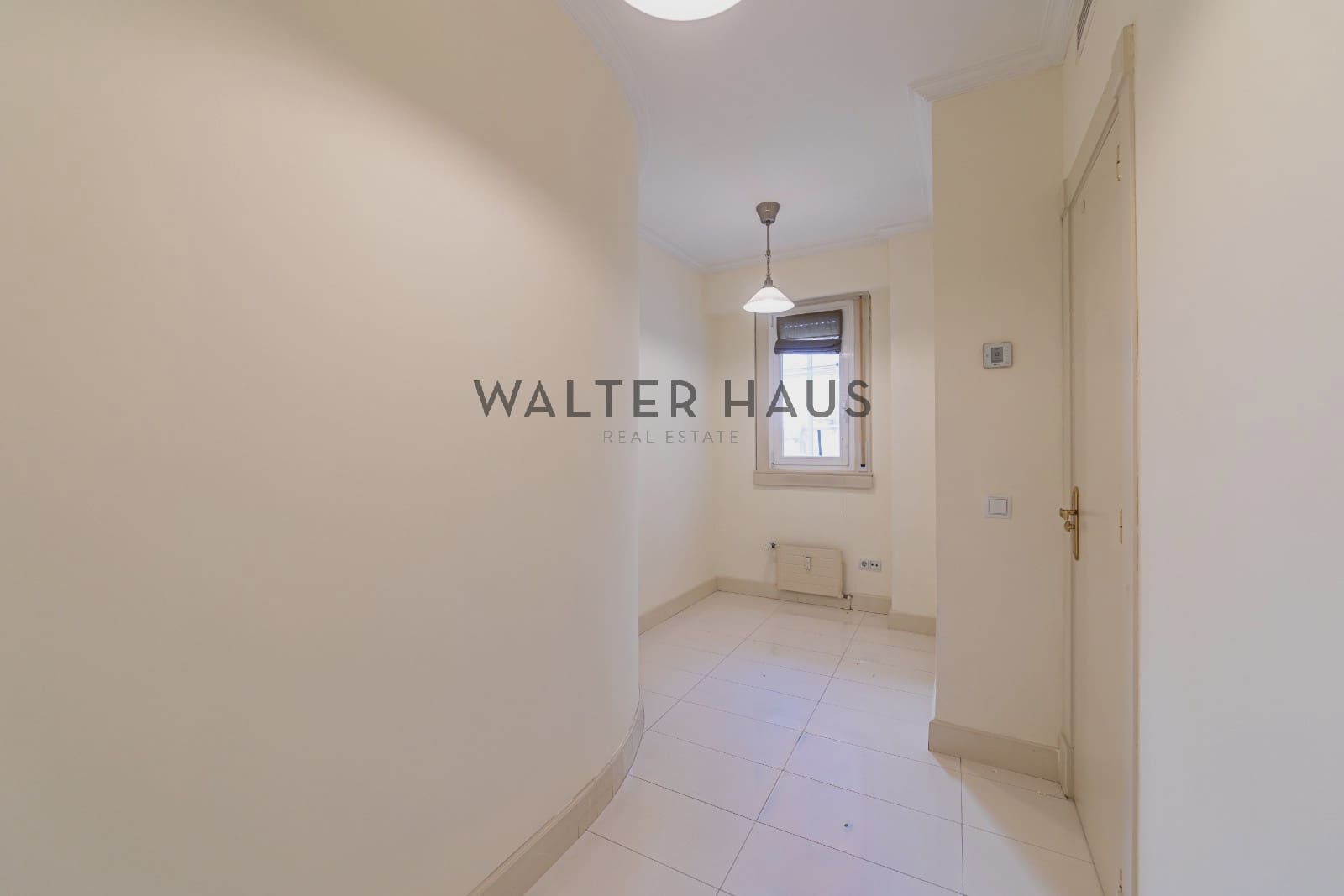 4 bedroom Flat for rent in Madrid city with pool garage - € 4,900 (Ref: 10046228)