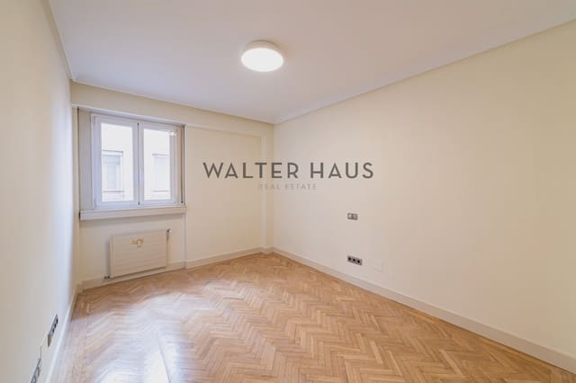 4 bedroom Flat for rent in Almagro, Madrid city with pool garage - € 4,900 (Ref: 10046228)