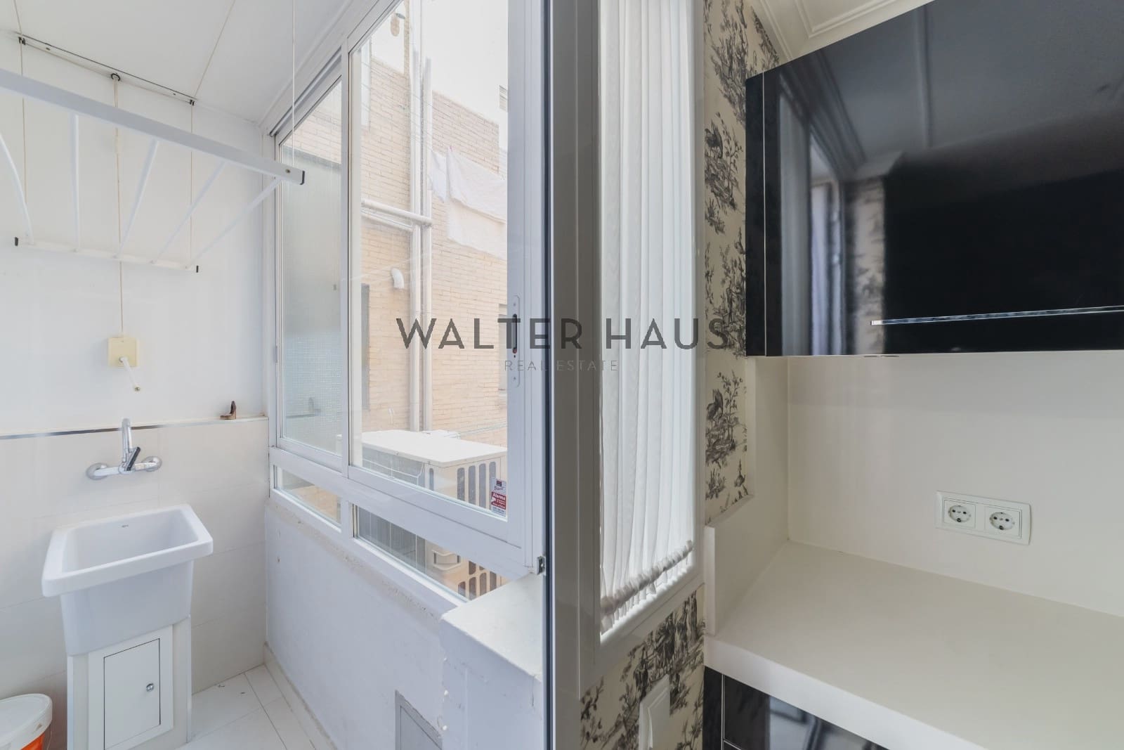 4 bedroom Flat for rent in Madrid city with pool garage - € 4,900 (Ref: 10046228)