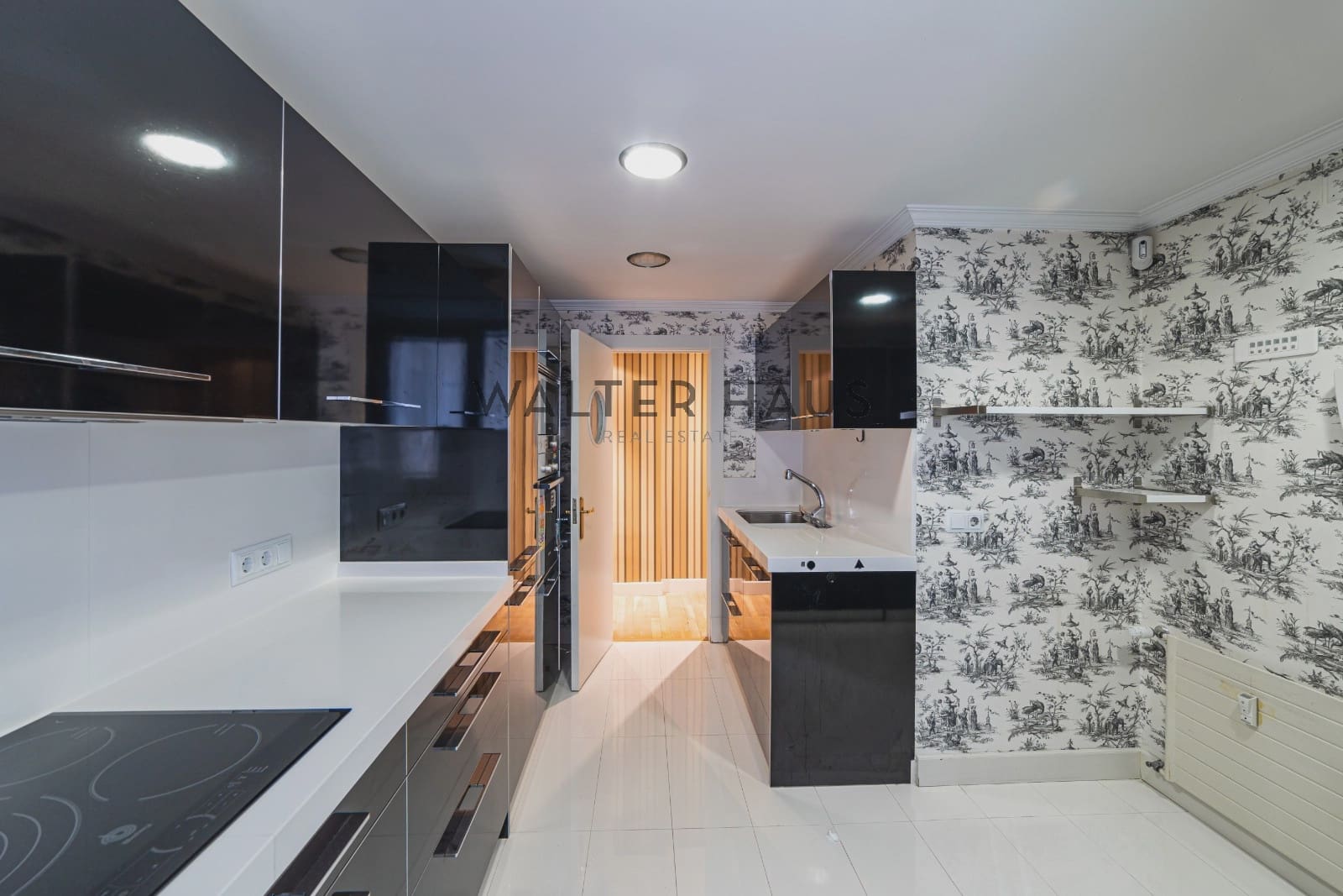 4 bedroom Flat for rent in Madrid city with pool garage - € 4,900 (Ref: 10046228)