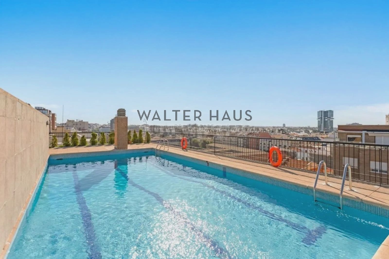 4 bedroom Flat for rent in Madrid city with pool garage - € 4,900 (Ref: 10046228)
