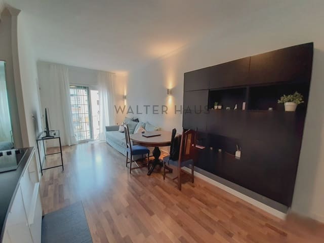 2 quarto Apartamento para arrendar em La Sagrada Família, Barcelona cidade - 1 261 € (Ref: 10059495)